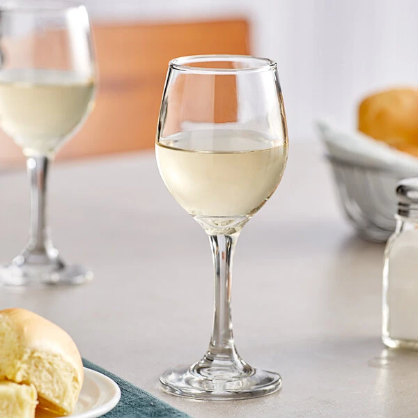 Acopa 8.5 Oz. All-Purpose Wine Glass - 12/Case - Image 3